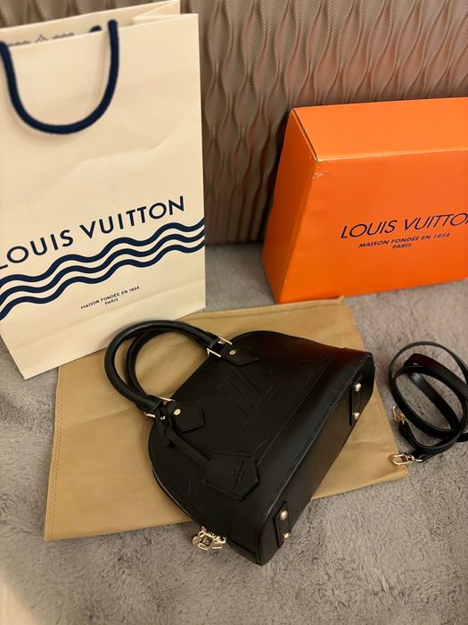 Geantă/Poșeta Louis Vuitton Alma BB Black 27x19x7cm