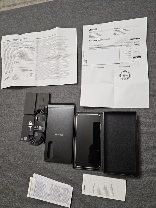 Продавам Samsung Galaxy S24 plus  512 GB