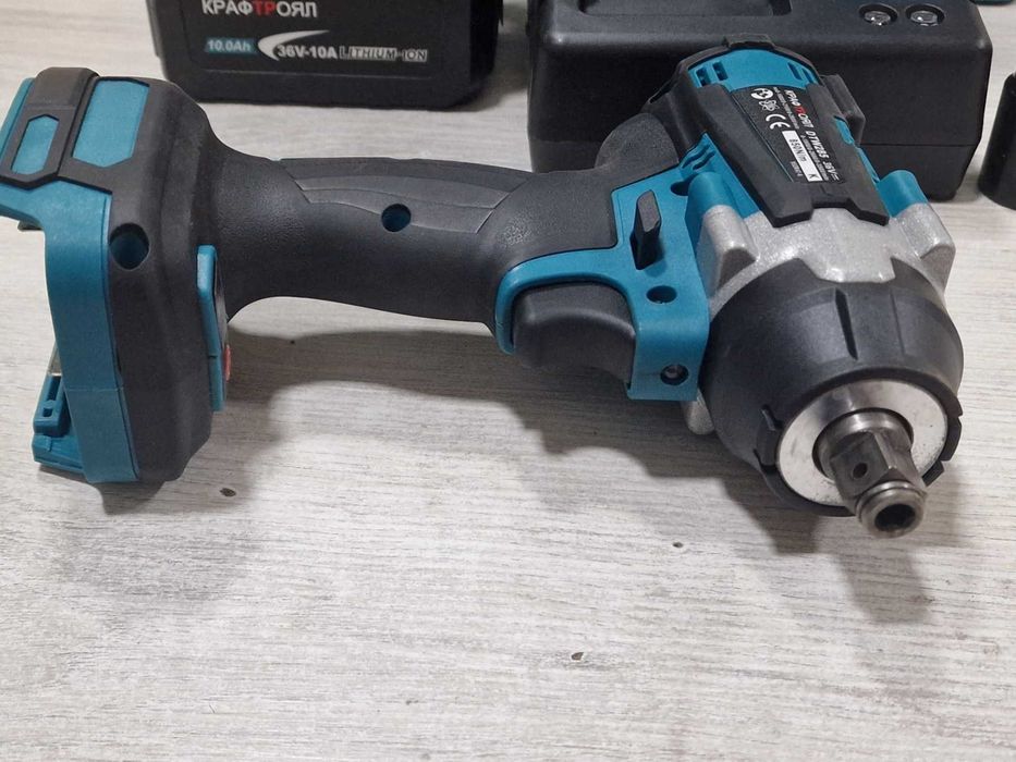Kraft Royal DTW285 – ударен гайковерт | 2 Батерии и зарядно + Куфар
