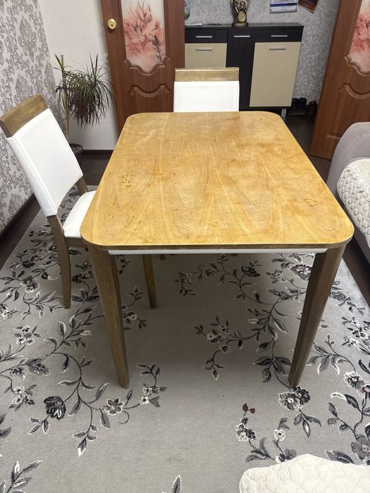 Продам стол со стульями