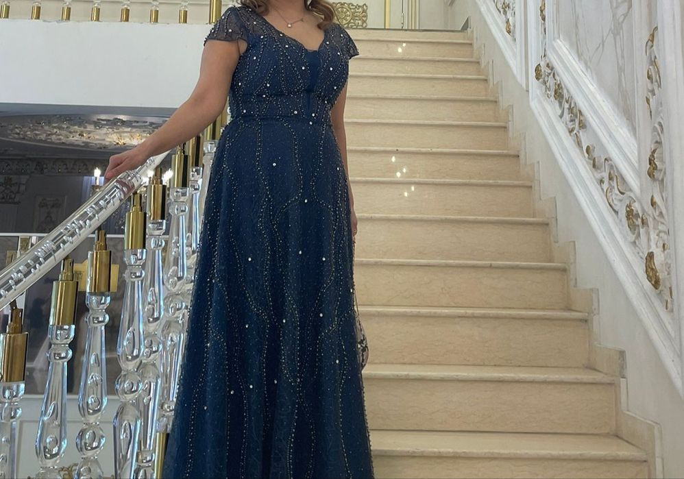 Платье вечернее с камушками