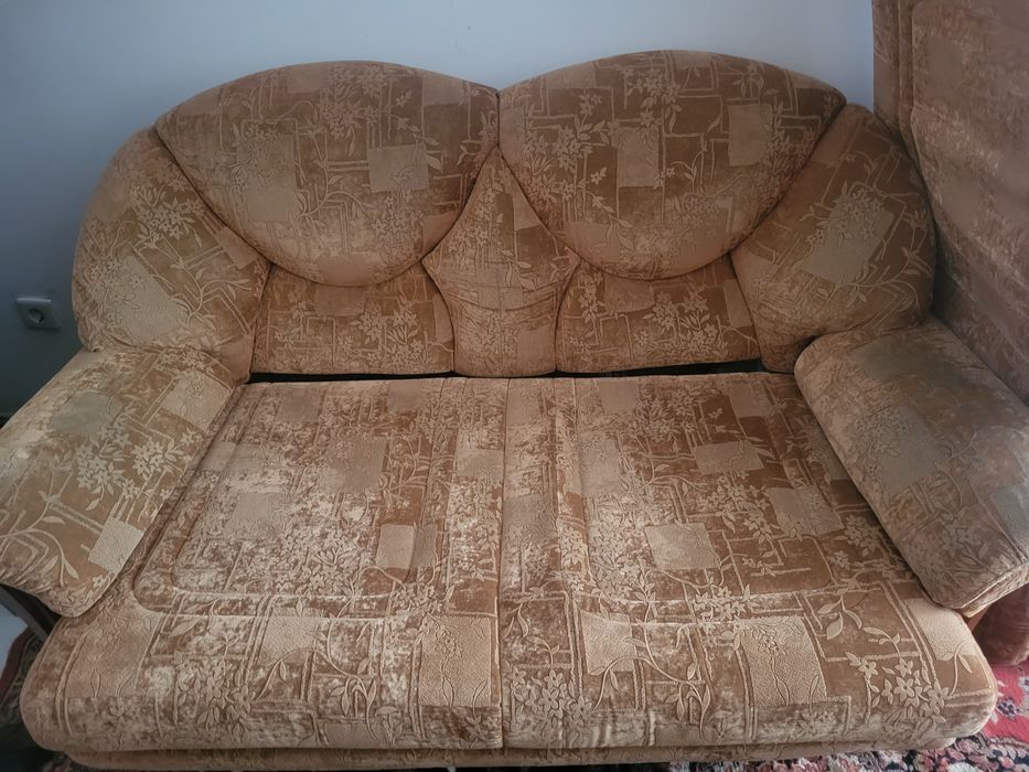 Отдам диваны даром