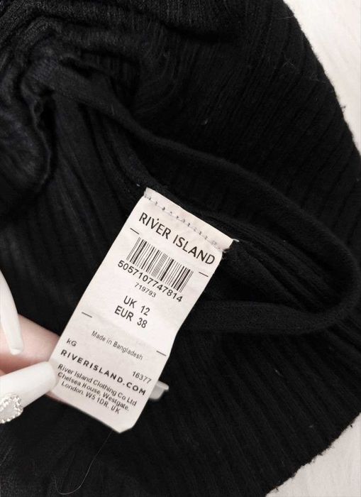 Longsleeve negru cu șnururi