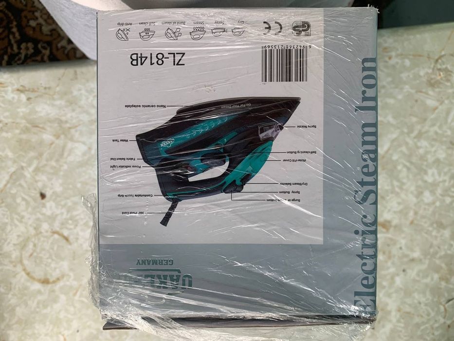 Утюг с гарантией из германии (UAKEEN)