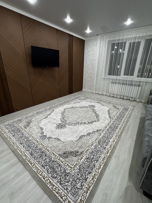 Продам квартиру 2-х комнатную .