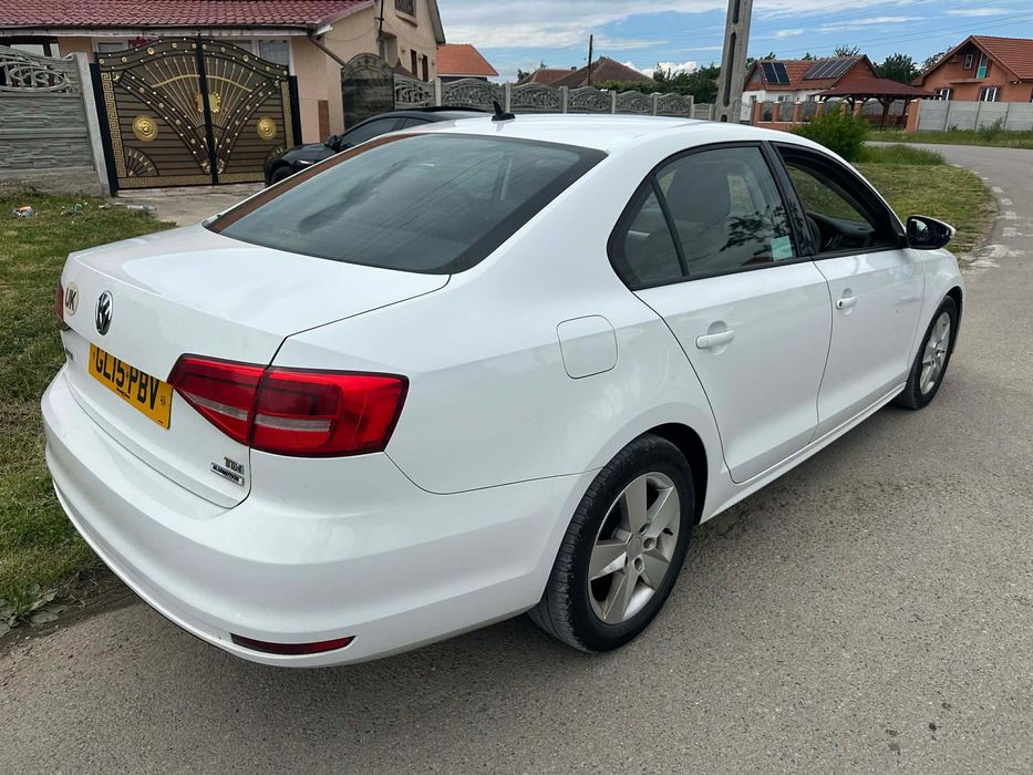 VOLKSWAGEN Jetta 2015 — imagine 3