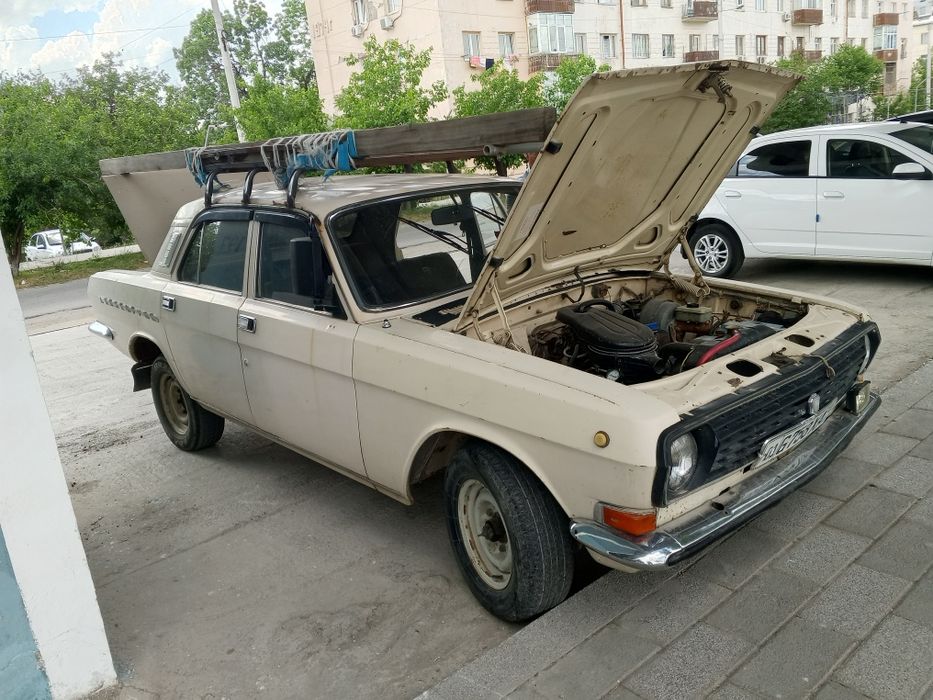 продажа газ2410 волга 91 год всё радное