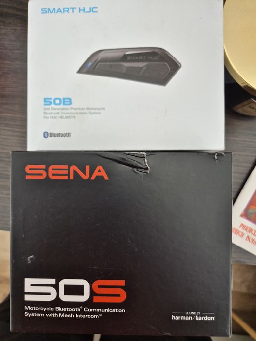 Sistem de comunicare casca moto