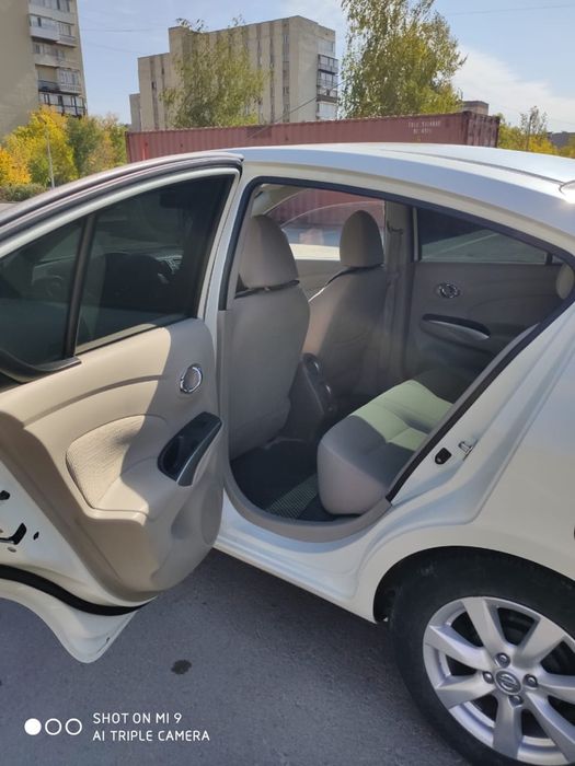 Nissan sunny 2012 года