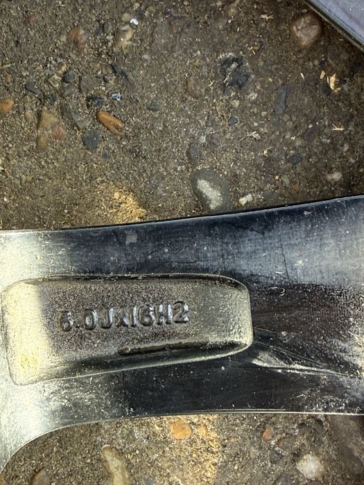 Продам диски с резиной на 16