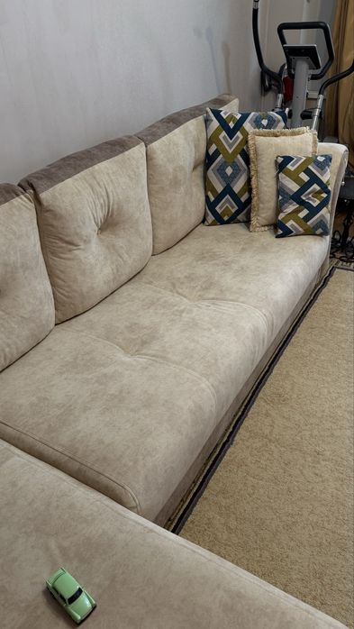 Диван качественный угловой