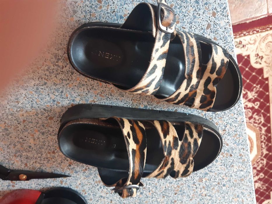 Чехли Next платформа размер 40