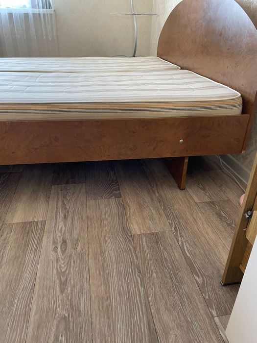 Кровать двуспальная