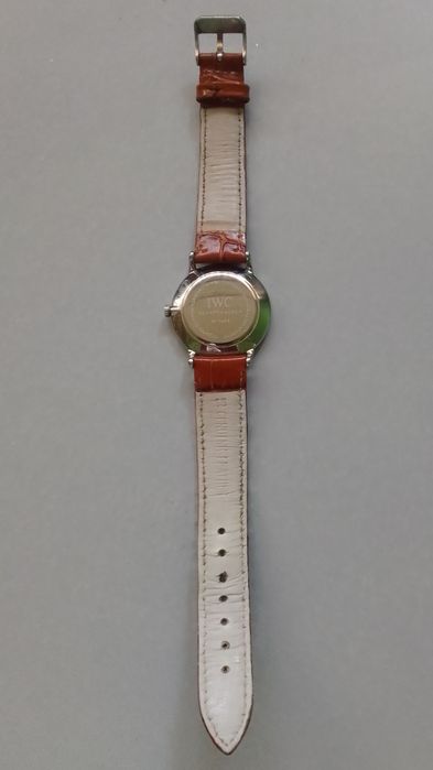 Qo'l soati... Shvetsariya-Swiss. IWC xalqaro model. DXX Raisi esdalik