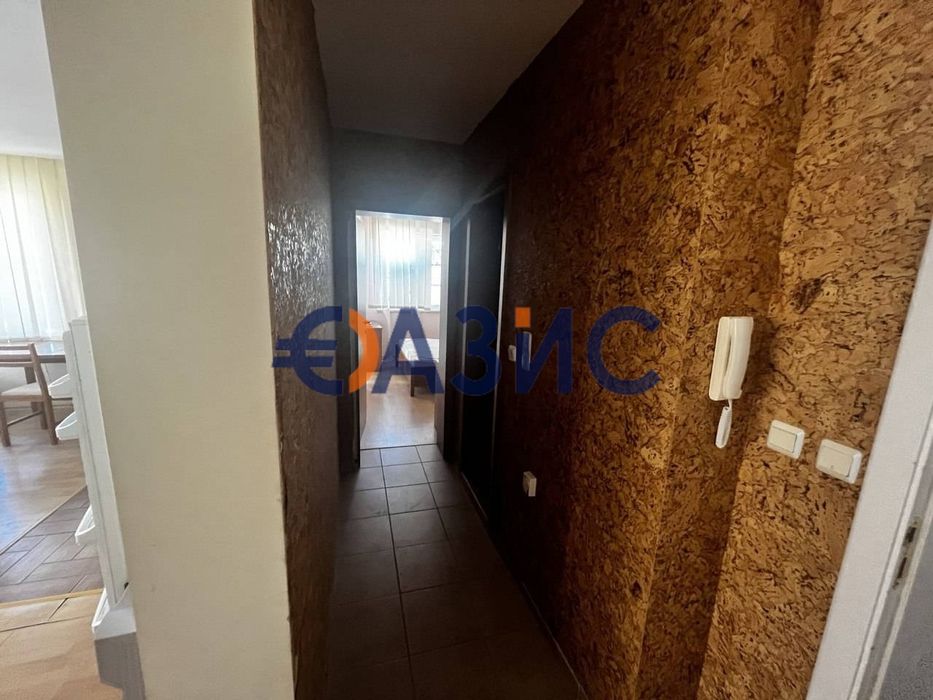 Продава се Двустаен апартамент в к.к. Елените - 74 кв.м за 676 €/кв.м - Снимка #1