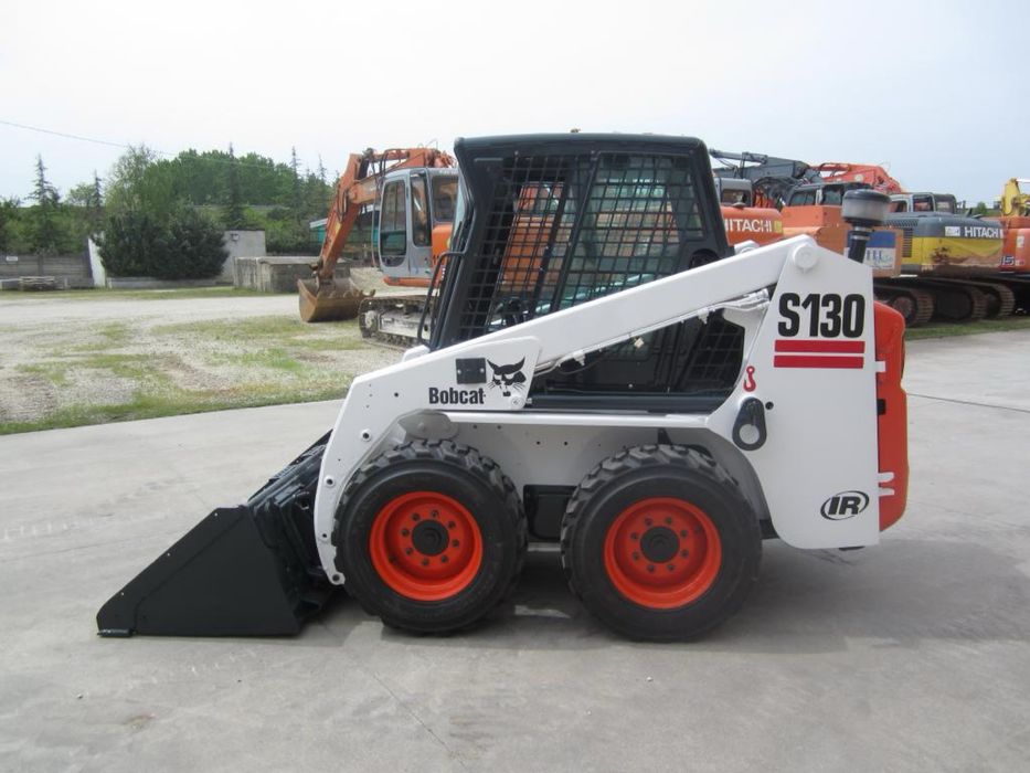 Мини погрузчик Bobcat услуги Атсана | аренда бопкат 3в1, ковш, щетка,