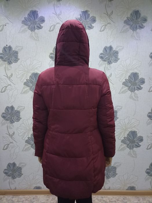 Продам зимний пуховик