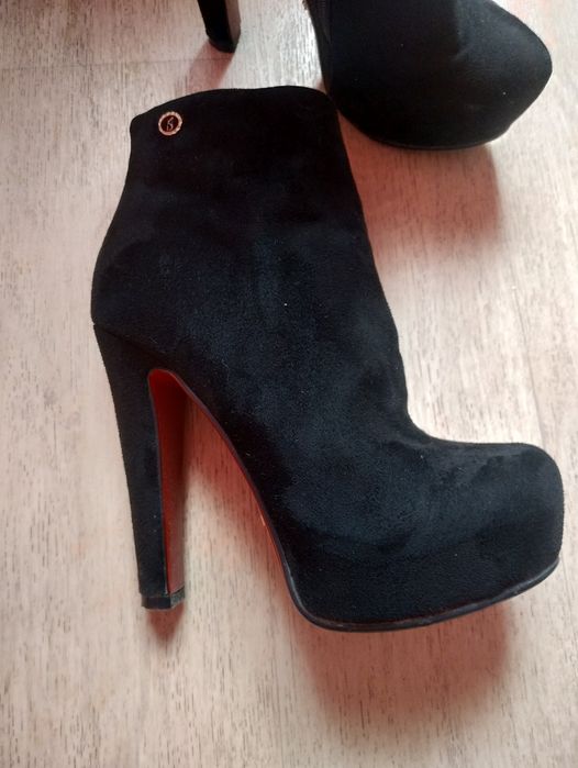 Продаю женские батильоны