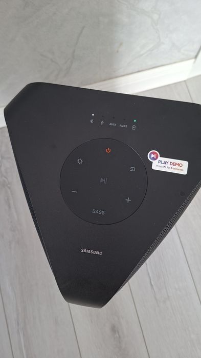 Музыкальный центр