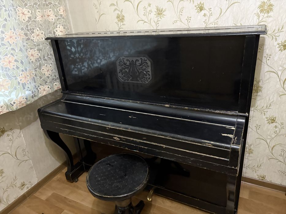 Продам Рояль Беларусь