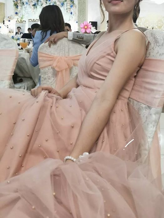 Платье Lichi б/у