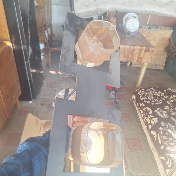 Продам две новые люстры