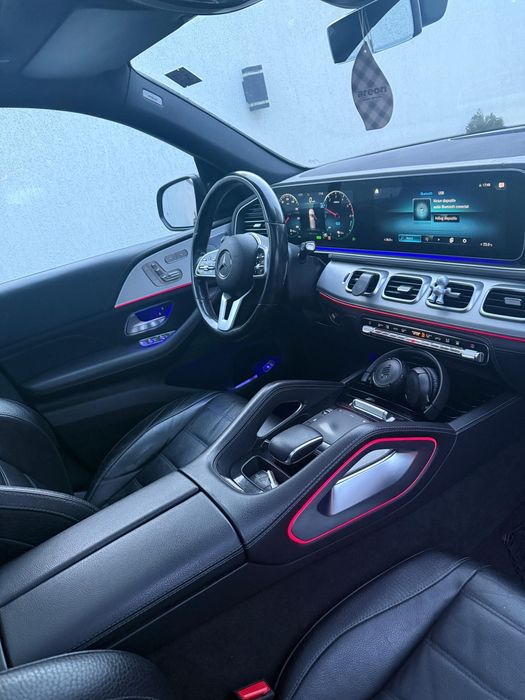 Mercedes- Benz GLE 350 de// PLUG-IN HYBRID // Pano//