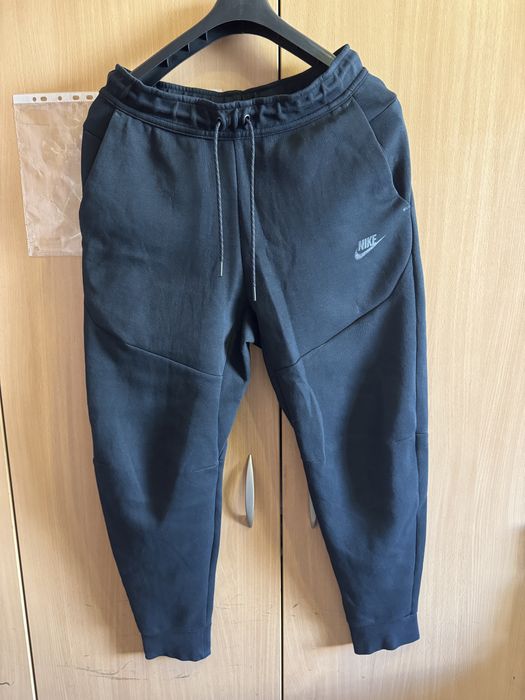 Nike tech fleece Черно долнище S(мъжко)