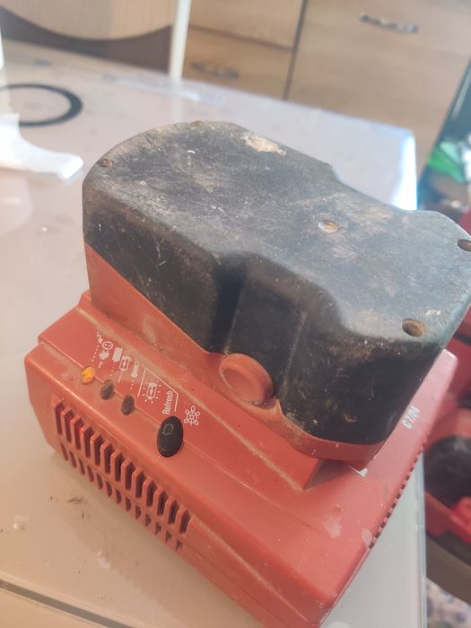 Demolator Hilti cu încărcător