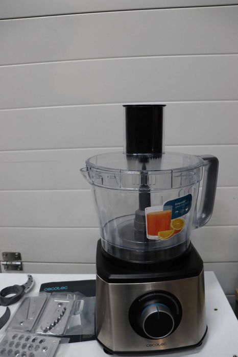 Кухненски робот Cecotec Paprika, 2000W, неръждаема стомана, 3.5L