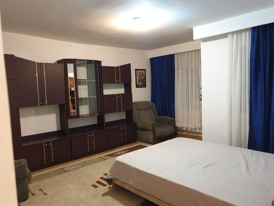 Garsoniera de inchiriat