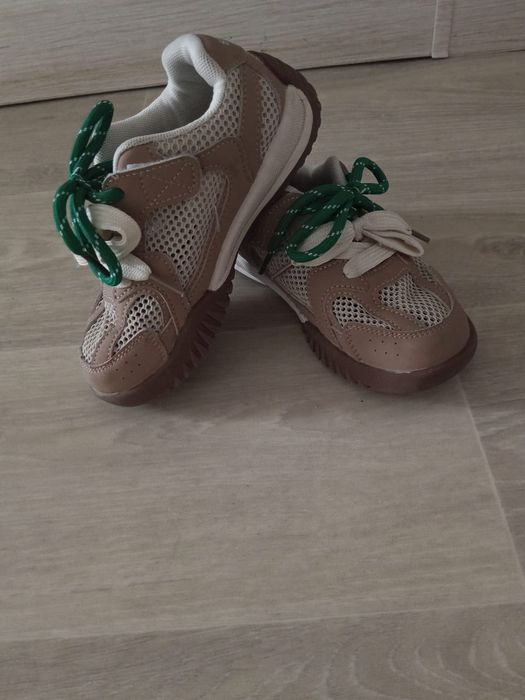 Детская обувь девочке и мальчику