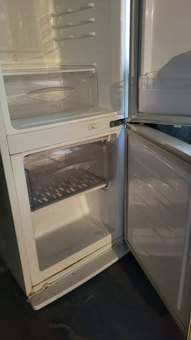 Продам холодильник