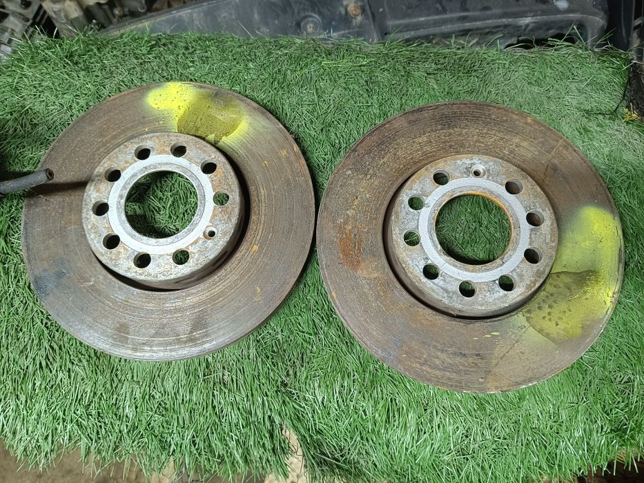 Тормозные диски с суппортами Ауди 100 С4