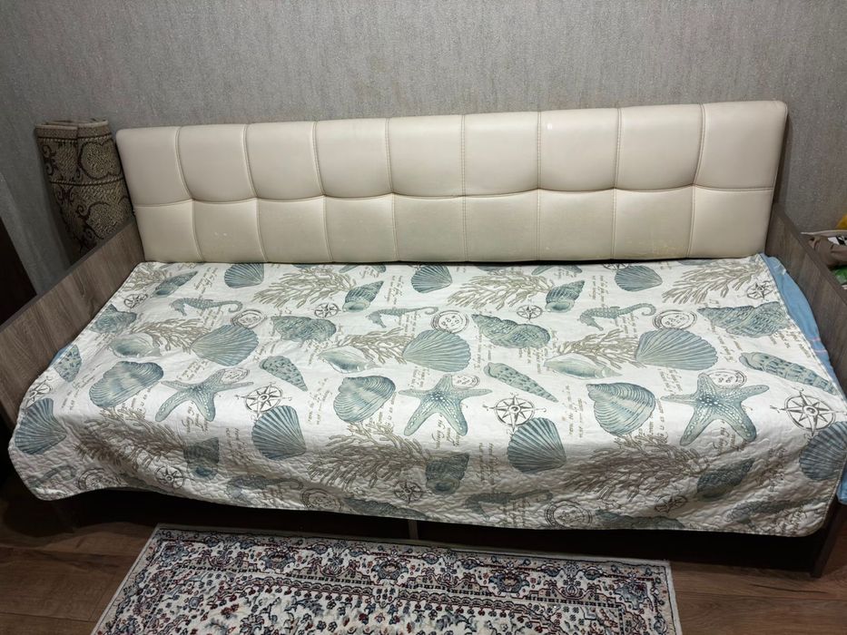 Продам шкаф и диван, комплект