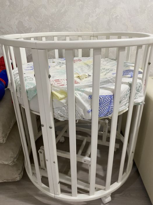 Продам детскую кроватку