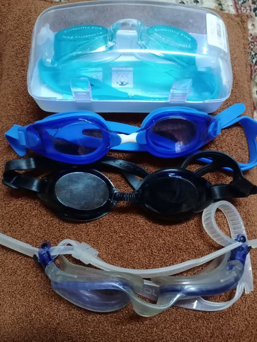 Очки для плавания