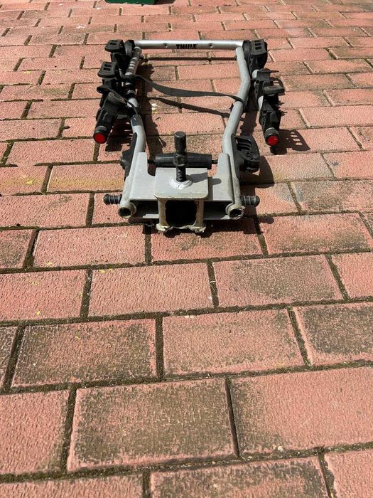 Suport biciclete THULE pentru masina - 3 biciclete pliabil