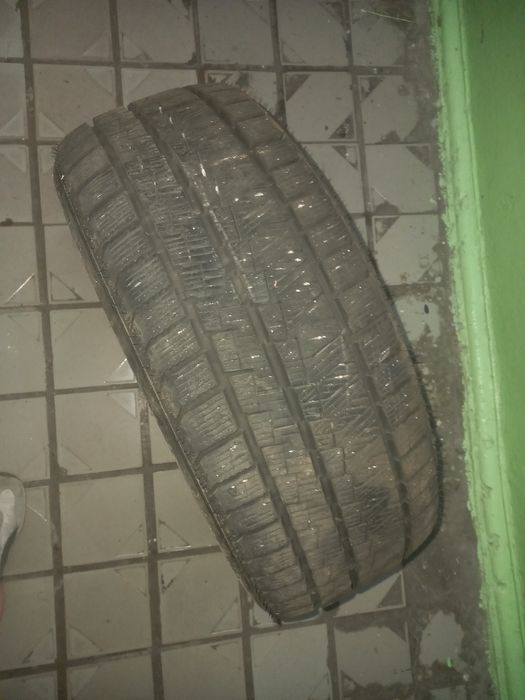 Шины 225/45R18 зимние