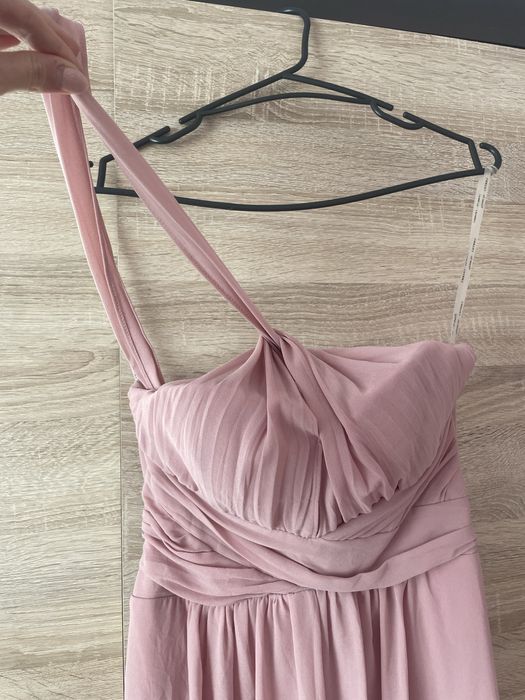 Официална рокля