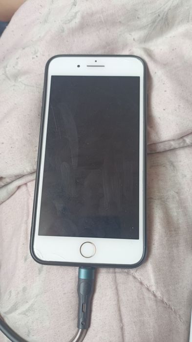 ПродамIPhone 7 plus