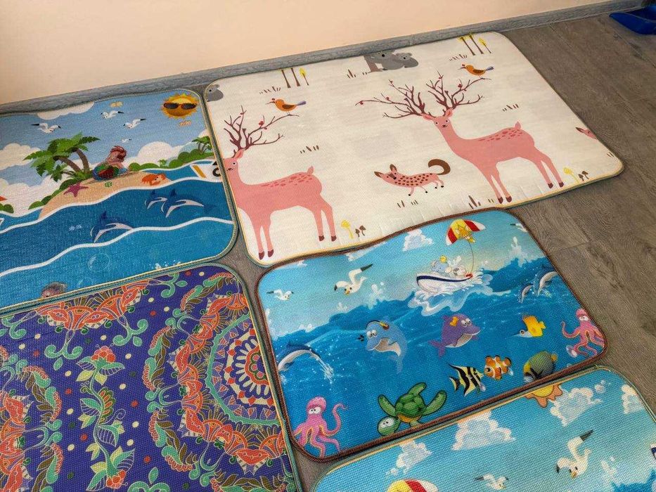 Двусторонний мозаичный коврик для ползания детей — безопасный и яркий