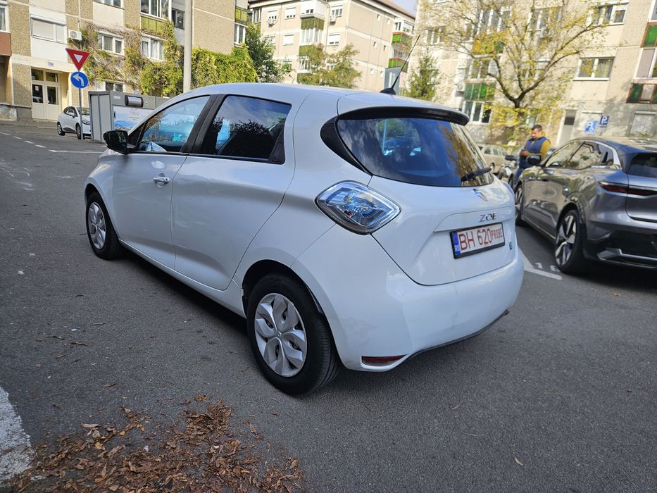 RENAULT Zoe 2016 — imagine 4