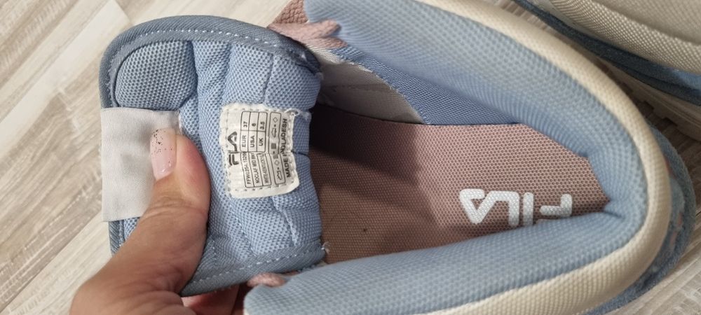 Високи кецове Fila