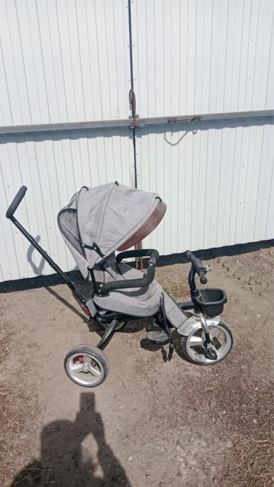 трёхколёсный велосипед с родительской ручкой