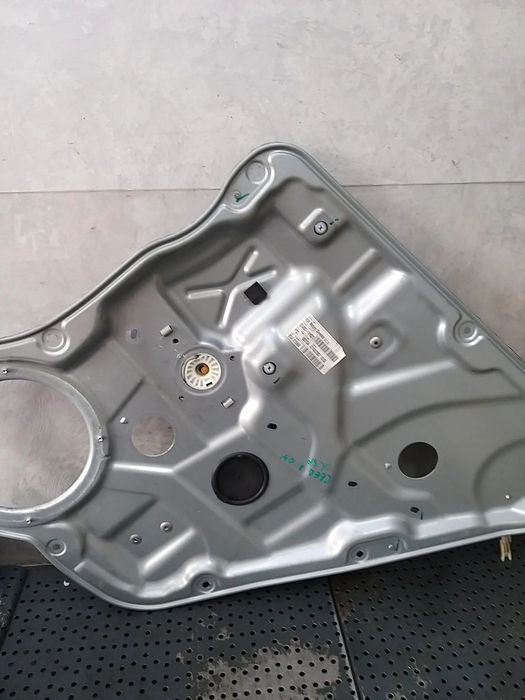 Macara geam electric dreapta spate kia ceed 1 834801h020