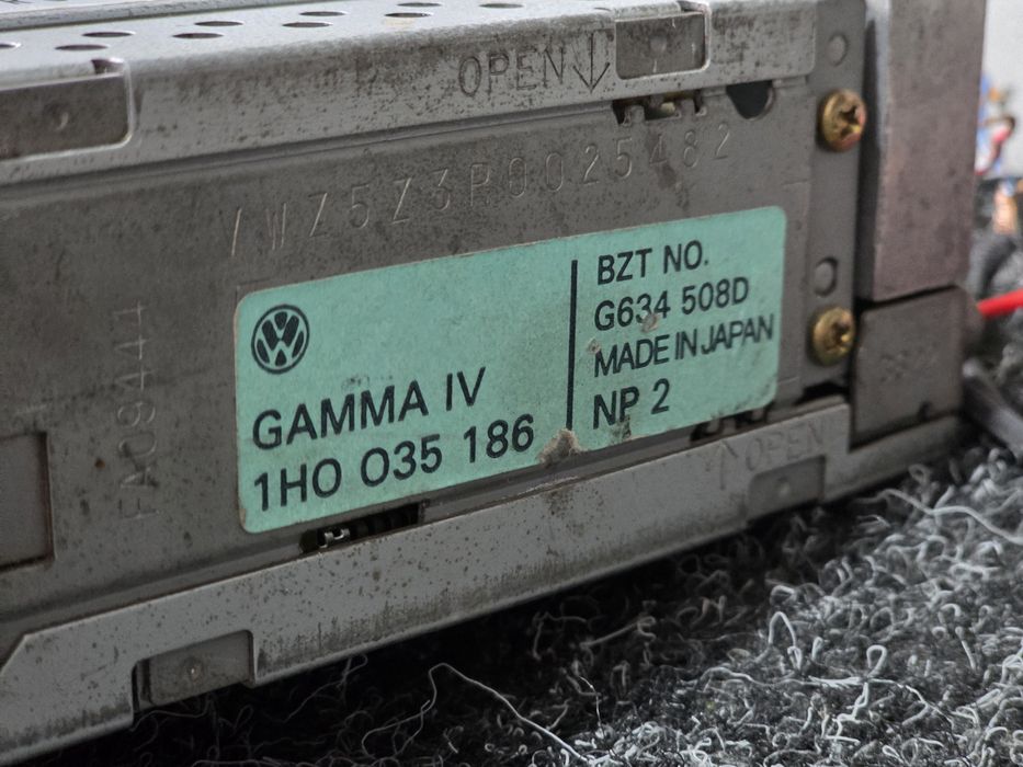Radio casetofon VW GAMMA 4, retro   golf 2,3, Passat b4,