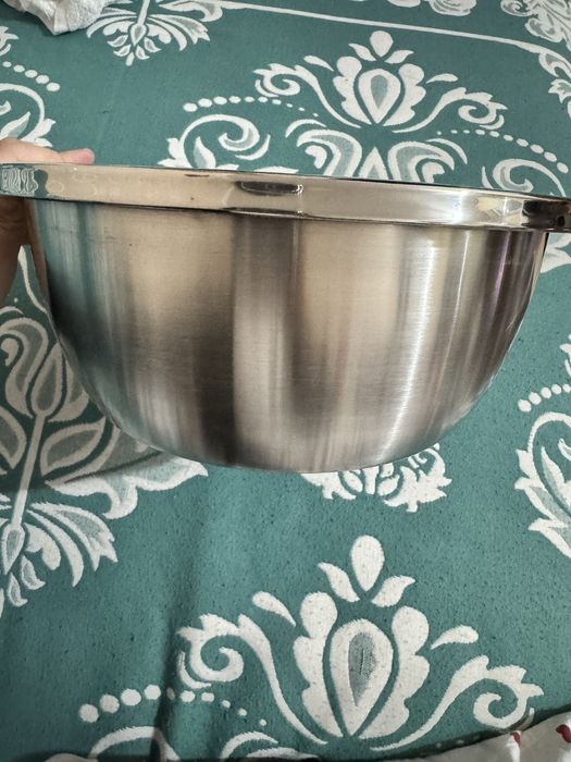 Посуда, тазок, контейнор.