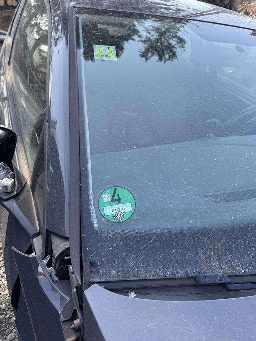 Предно стъкло за голф 7 в перфектно състояние