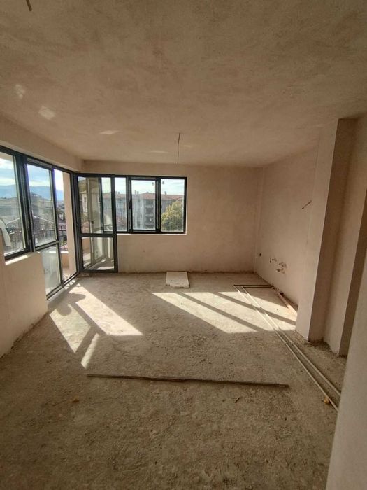 Продава се Двустаен апартамент в Търговище, Боровец - 67 кв.м за 1374 €/кв.м - Снимка #4